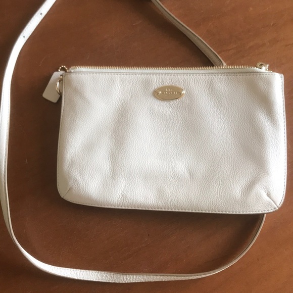Coach Crossbody Cream/Gold Pebbled Leather - Picture 1 of 8